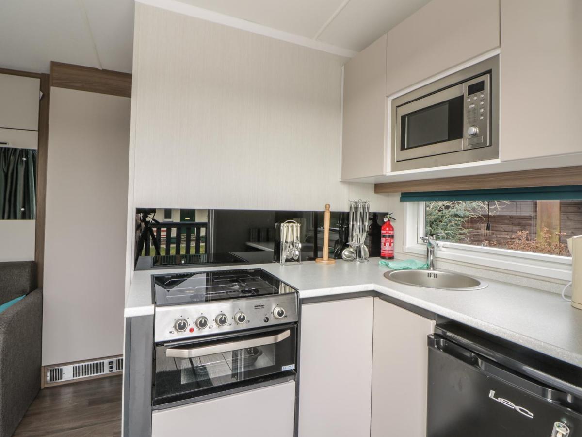 Cabin At The Tavern Villa Blairgowrie and Rattray Bagian luar foto